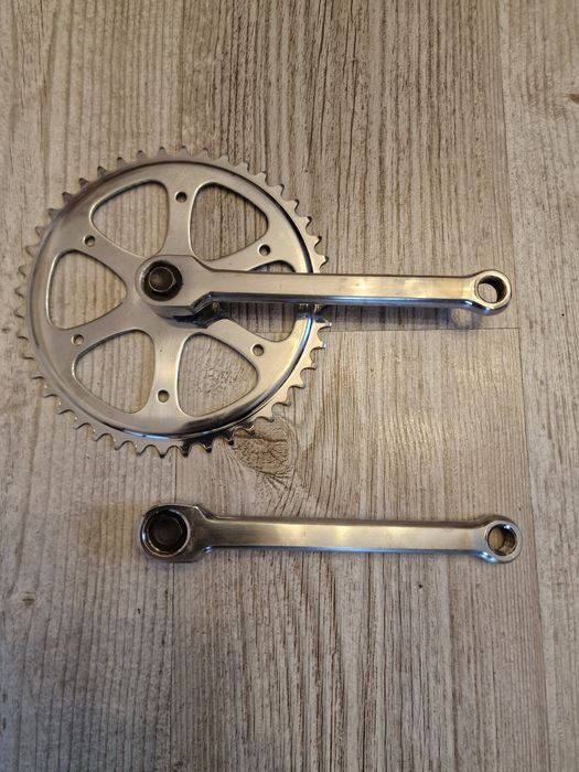 Korby rowerowe mechanizm korbowy do roweru na kwadrat