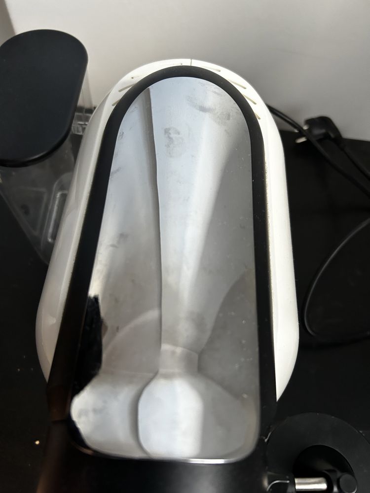 Ekspres kapsułkowy Delta Milk Qool Evolution 19 bar + 25 kapsułek