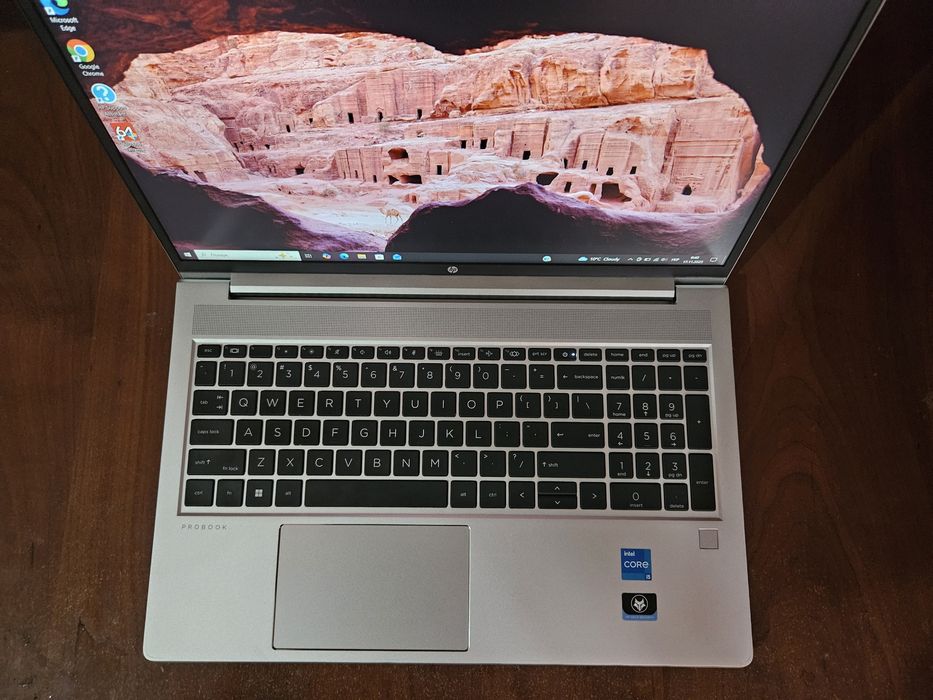 HP ProBook 450 G9 15.6" i5-1235U, 16 ГБ ОЗП, 256 ГБ SSD