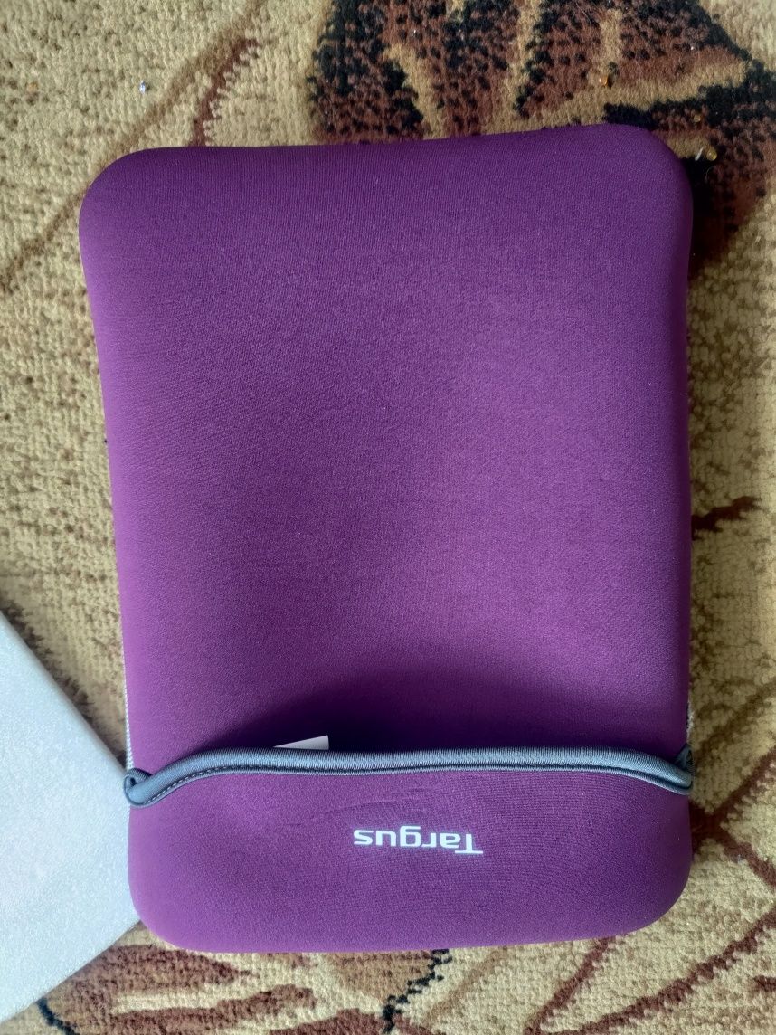 Pokrowiec na tableta, mini laptopa