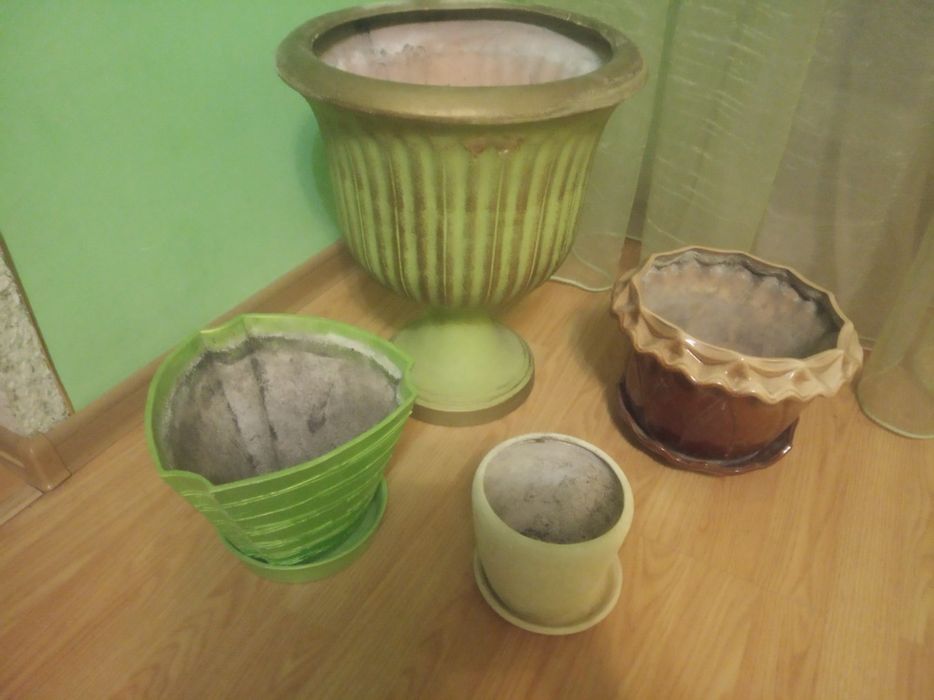 Продаю горщики для вазонів