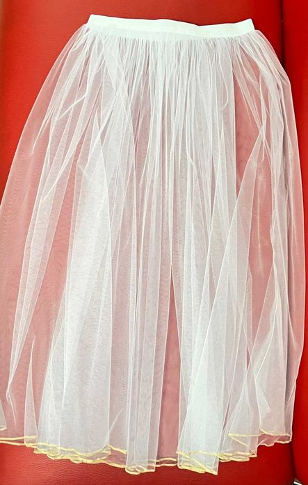 Сукня весільна  Княгиня біла золотиста вишита золотом  плаття вес Л-ХЛ