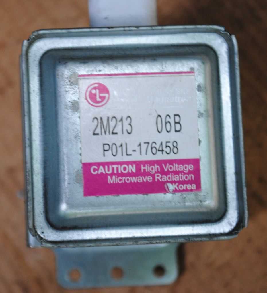 Магнетрон для НВЧ-печі LG 2M213-06B (роз'єм паралельно радіатору)