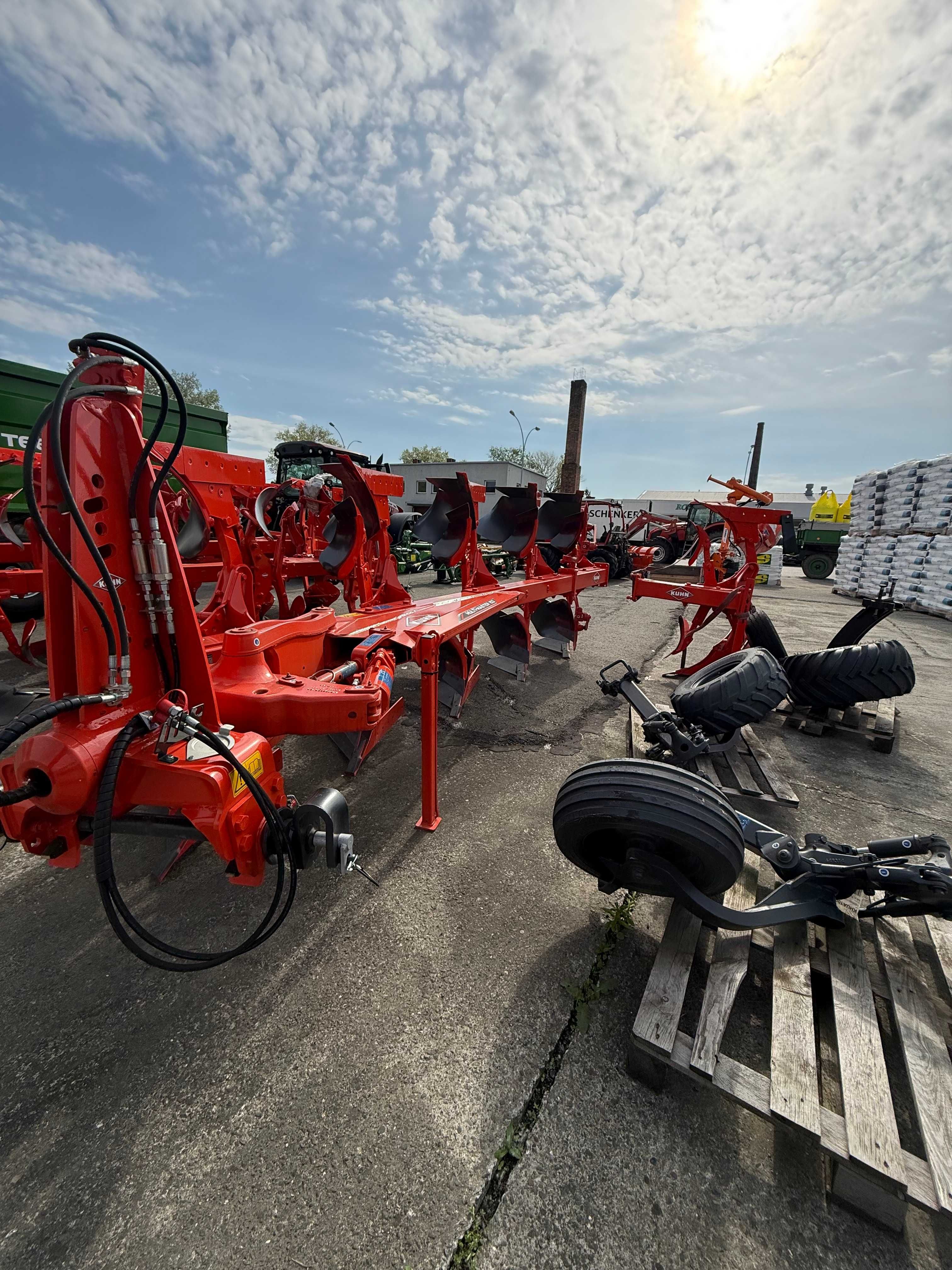 Kuhn Pług KUHN Multi Master 123-153