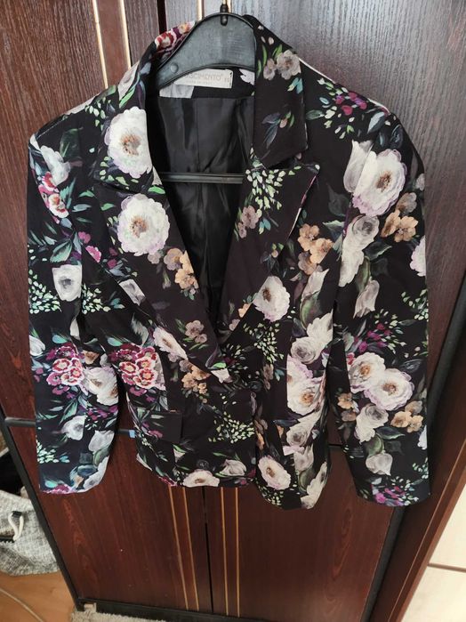 Rinascimento krótka marynarka roz. XS