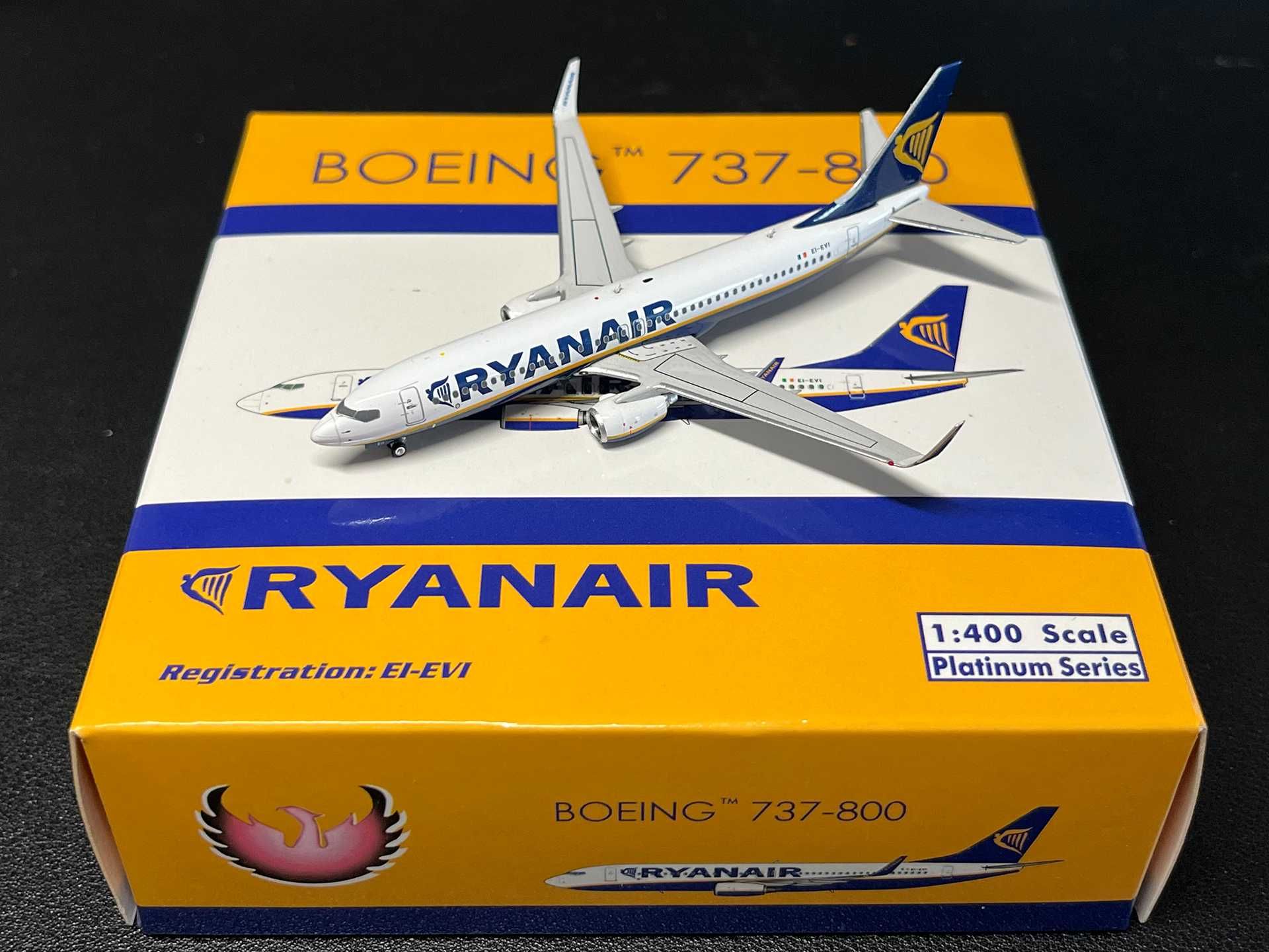 Miniatura Ryanair B737