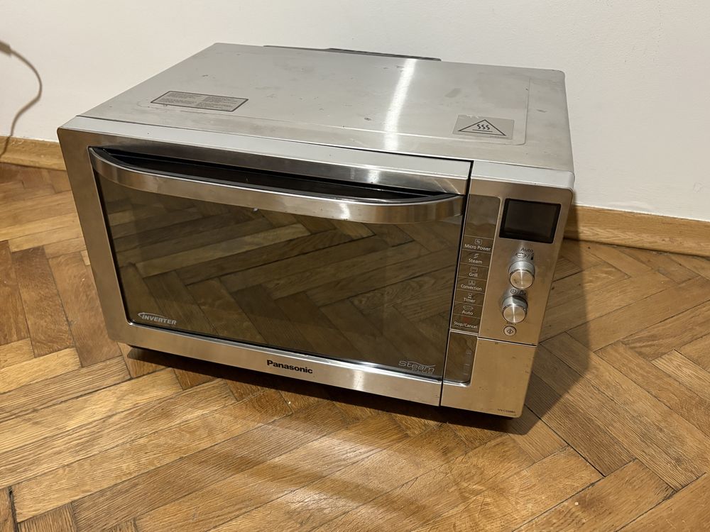 Kuchenka mikrofalowa Panasonic NN-CS598S steam plus