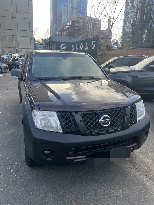 Hassan Navara D 40 2.5