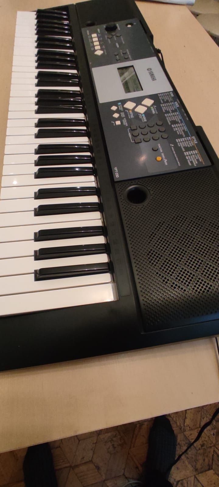 Keyboard Yamaha YPT 230