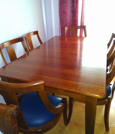 Mesa com 6 cadeiras cerejeira vintage