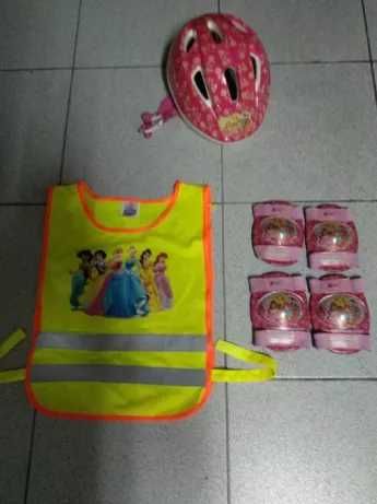 Capacete criança, proteção cotovelos e joelhos Winx + colete Disney