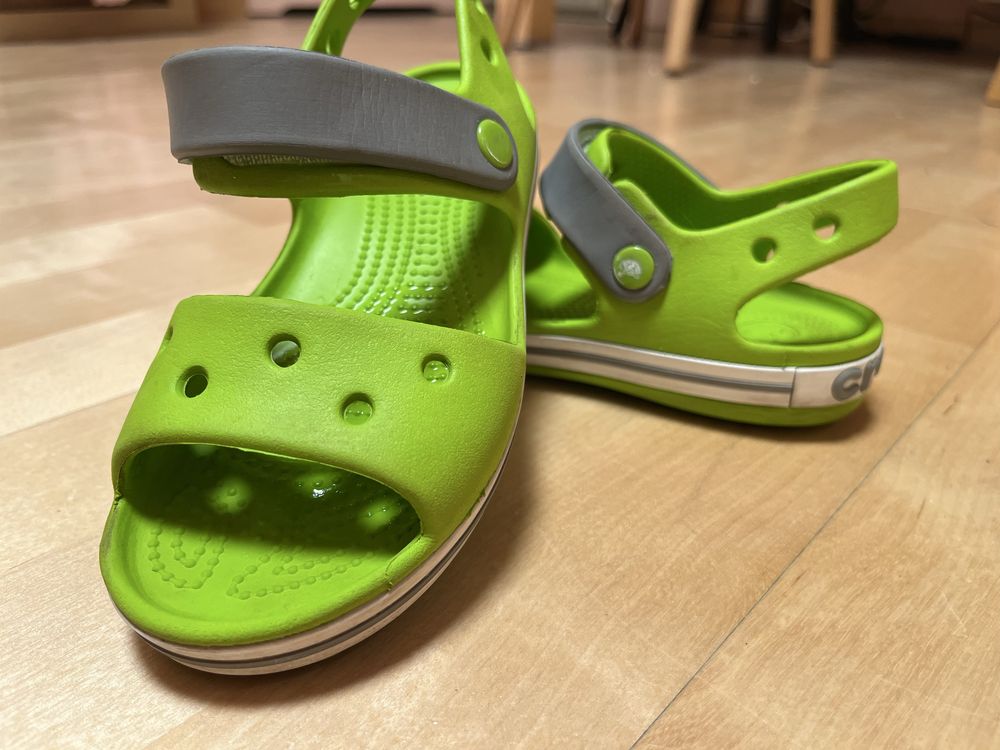 Sandałki Crocs C12