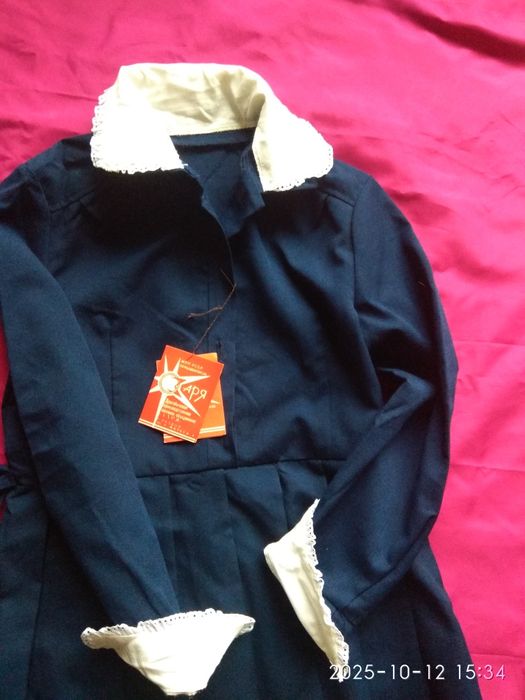 Нове шкільне плаття, сукня