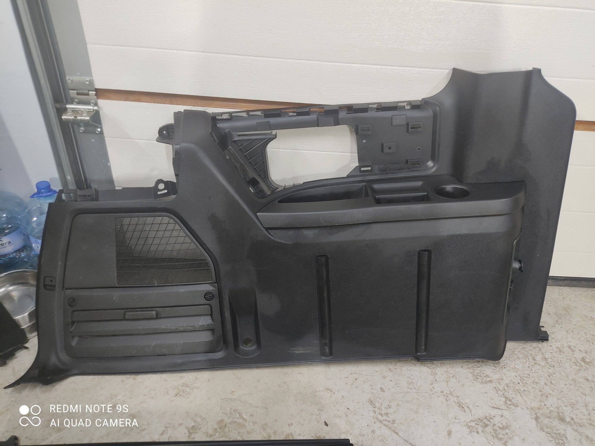 Dodge Grand Caravan GT SXT boczki bagażnika, drzwi, listwy