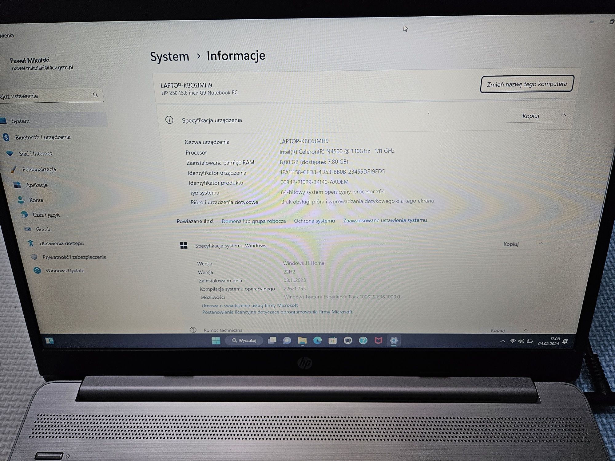 Laptop HP 250 G9 Srebrny | Windows 11/ SSD 256GB / RAM 8GB