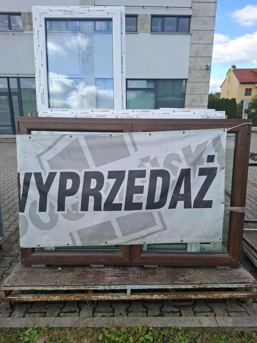 Okna wyprzedażowe