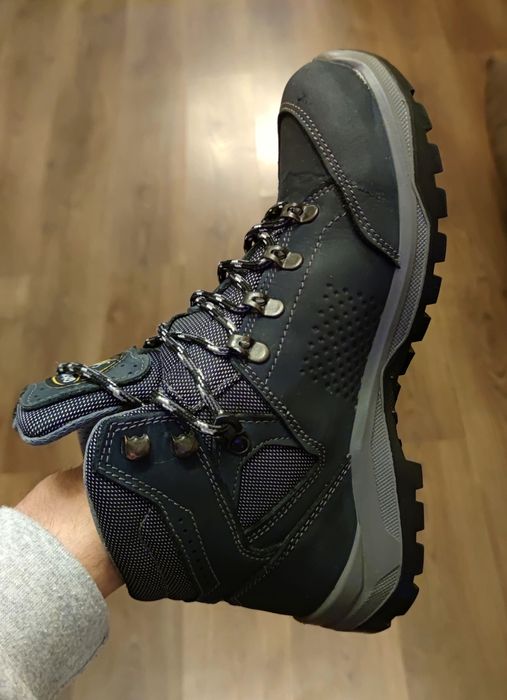 Трекинговые ботинки 39й размер. Grisport на подошве Vibram.