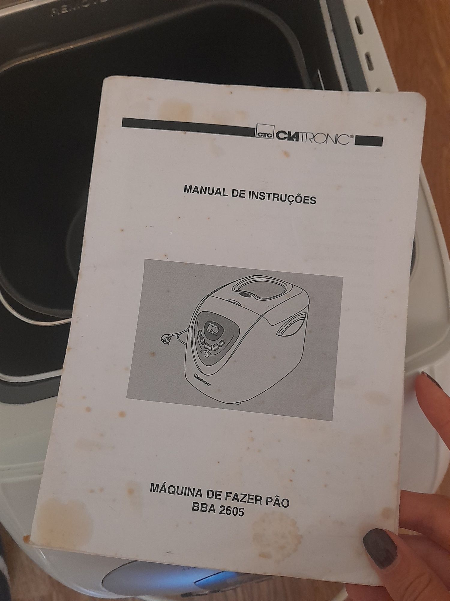 Máquina de fazer pão Clatronic