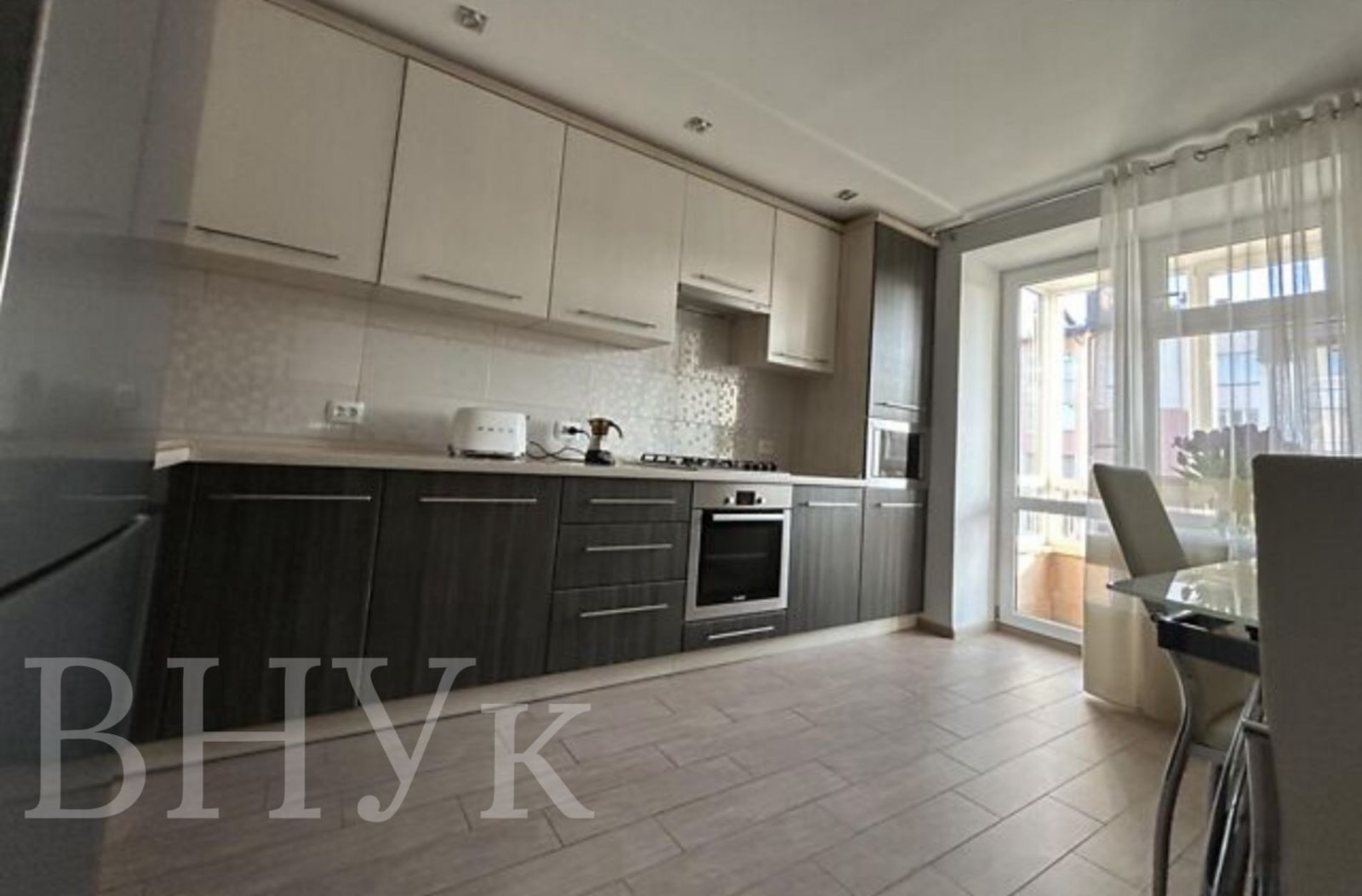 Продам 3- кімнатну квартиру вул. Тернопільська