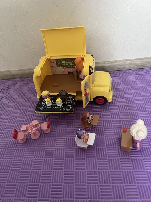 Іграшковий набір «шкільний автобус»