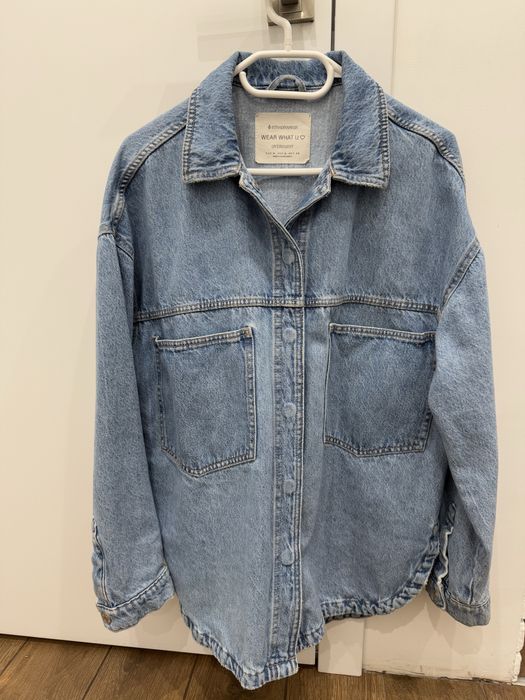 Куртка сорочка Stradivarius і вітрівка Guess