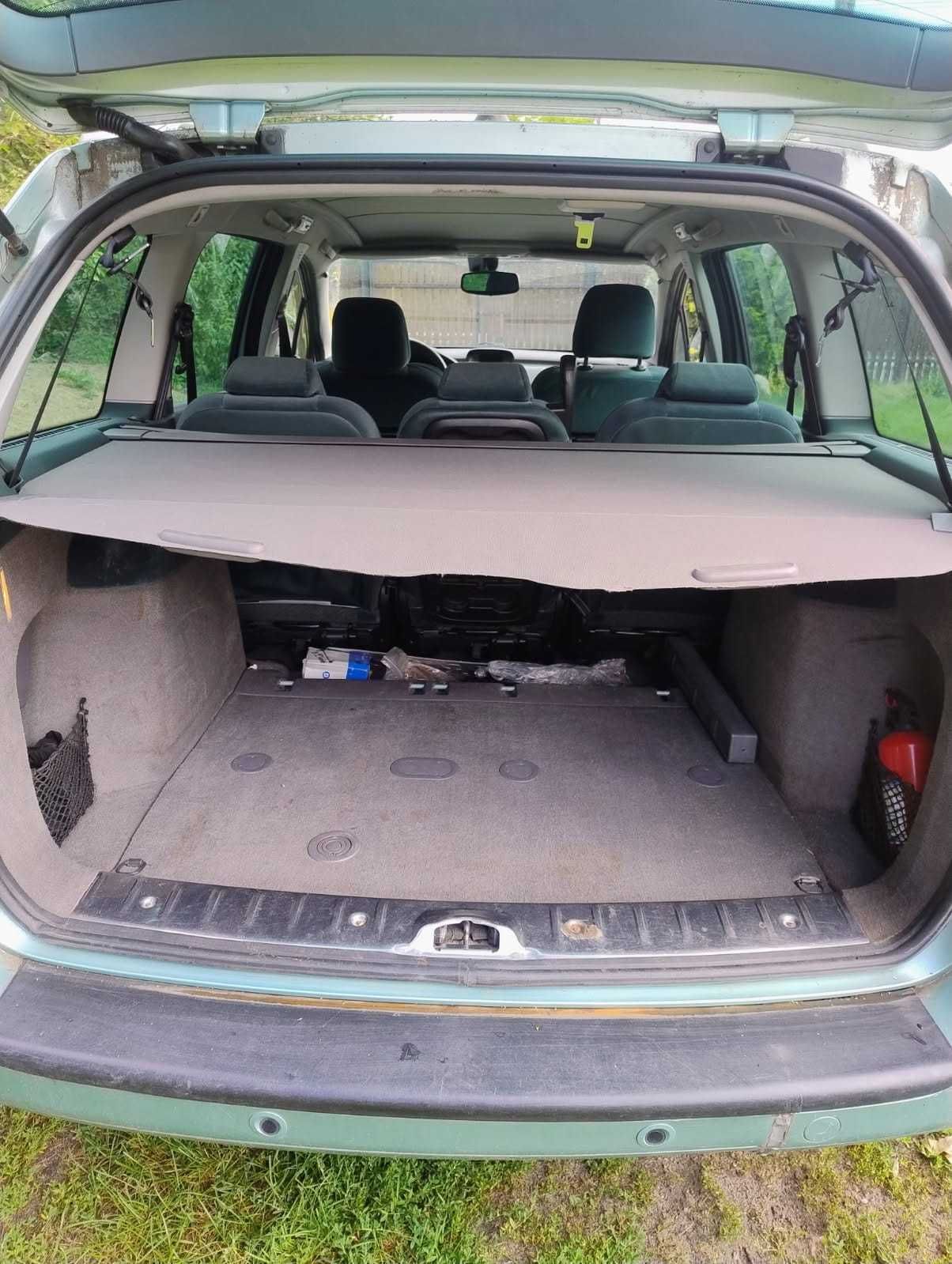 Peugeot 307 SW 2.0 HDI 2003 (z uszkodzonym silnikiem)