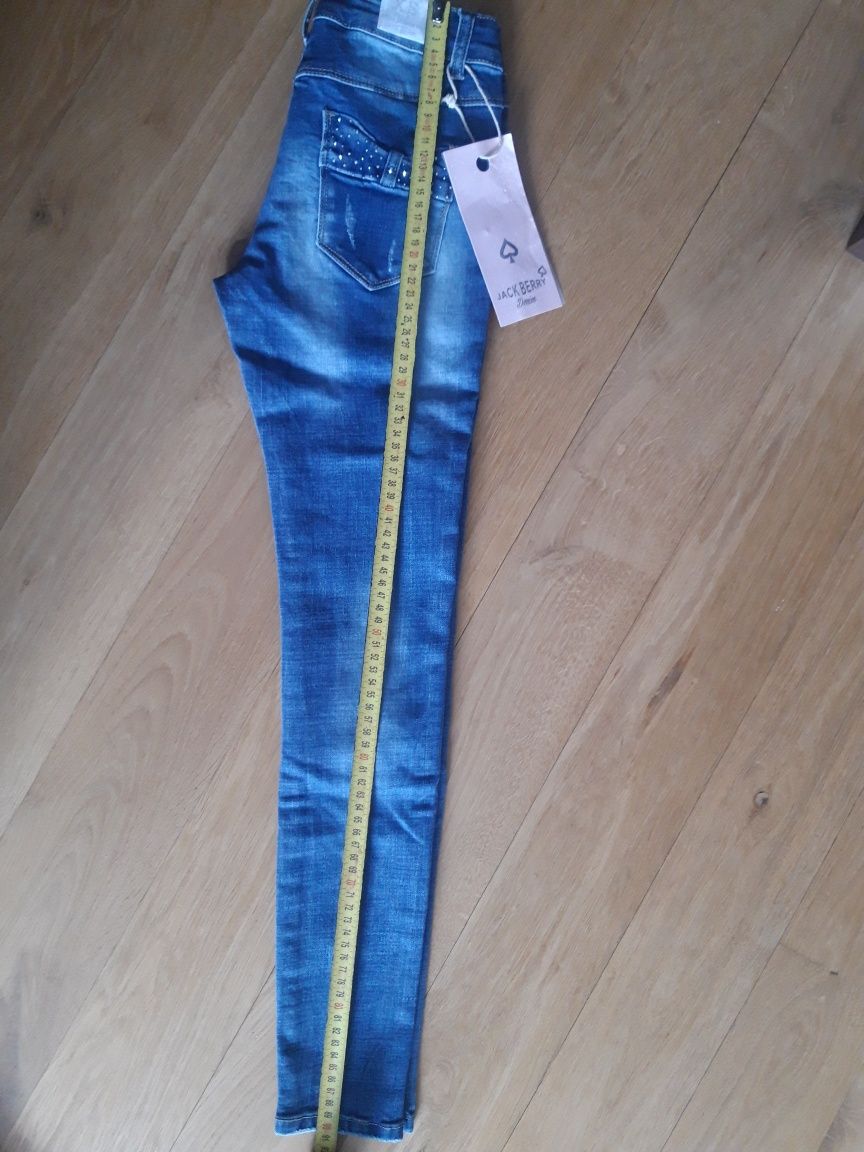 Nowe jeansy spodnie dżinsowe XS