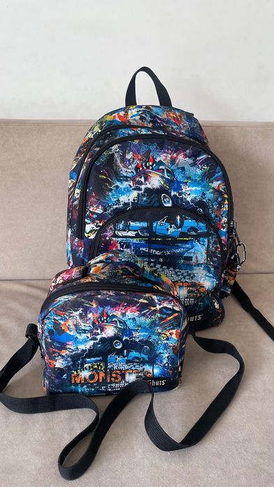 Mochila + lancheira Ghuts