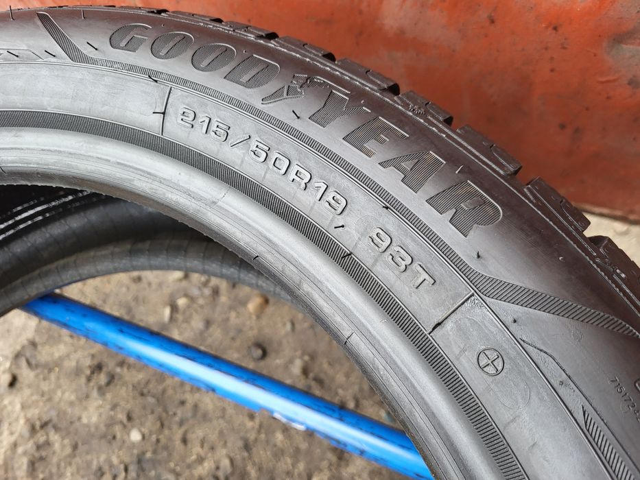 215/50/19 R19 GoodYear UltraGrip Performance+ 4шт ціна за 1шт шини