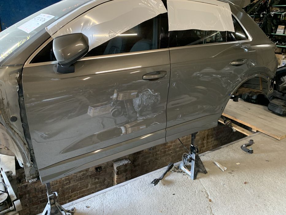 Audi q3 83a 2019-2024 двері ліві праві  передні задні білий S9R X7G