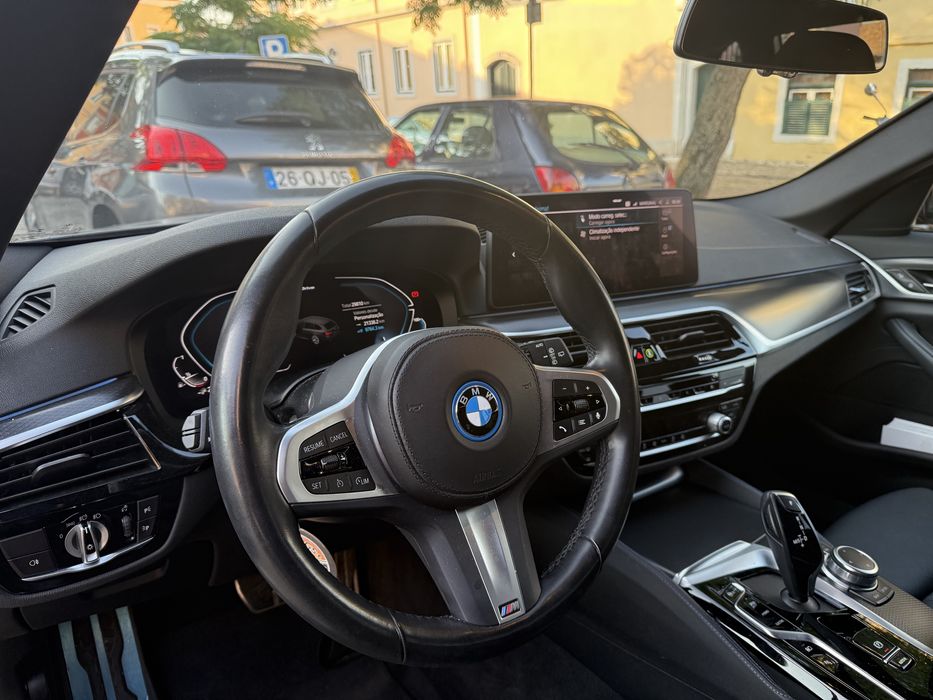 BMW 520e - 12/2022 - 29.000km c/iva dedutivel