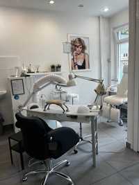 Wynajmę stanowisko manicure  i pedicure w salonie