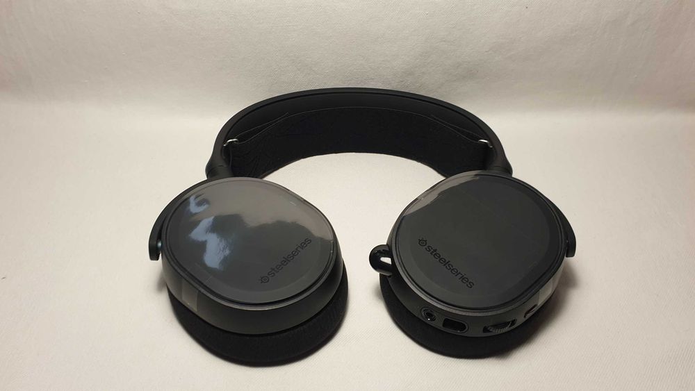 Słuchawki nauszne SteelSeries Arctis 5 BLACK - jak NOWE.