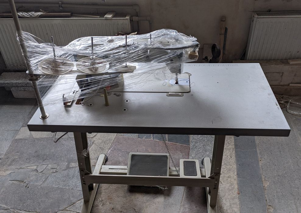 Промышленная швейная машина Siruba L818D-H1 челночного стежка