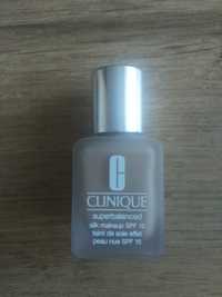 CLINIQUE , Superbalanced Silk Makeup SPF 15 -poj. 30ml różne odcienie