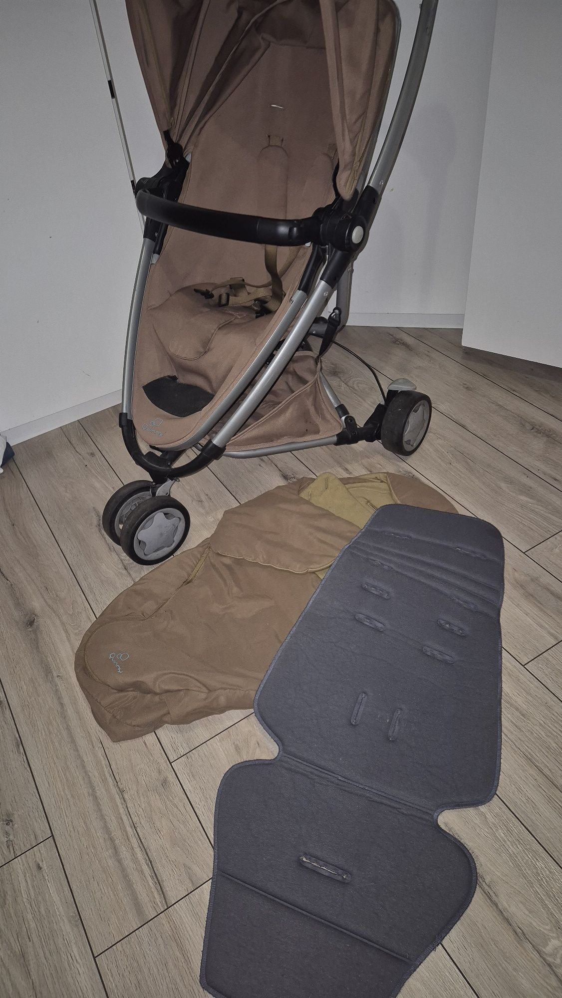 Wózek spacerowy QUINNY zapp+śpiwór,  wkładka