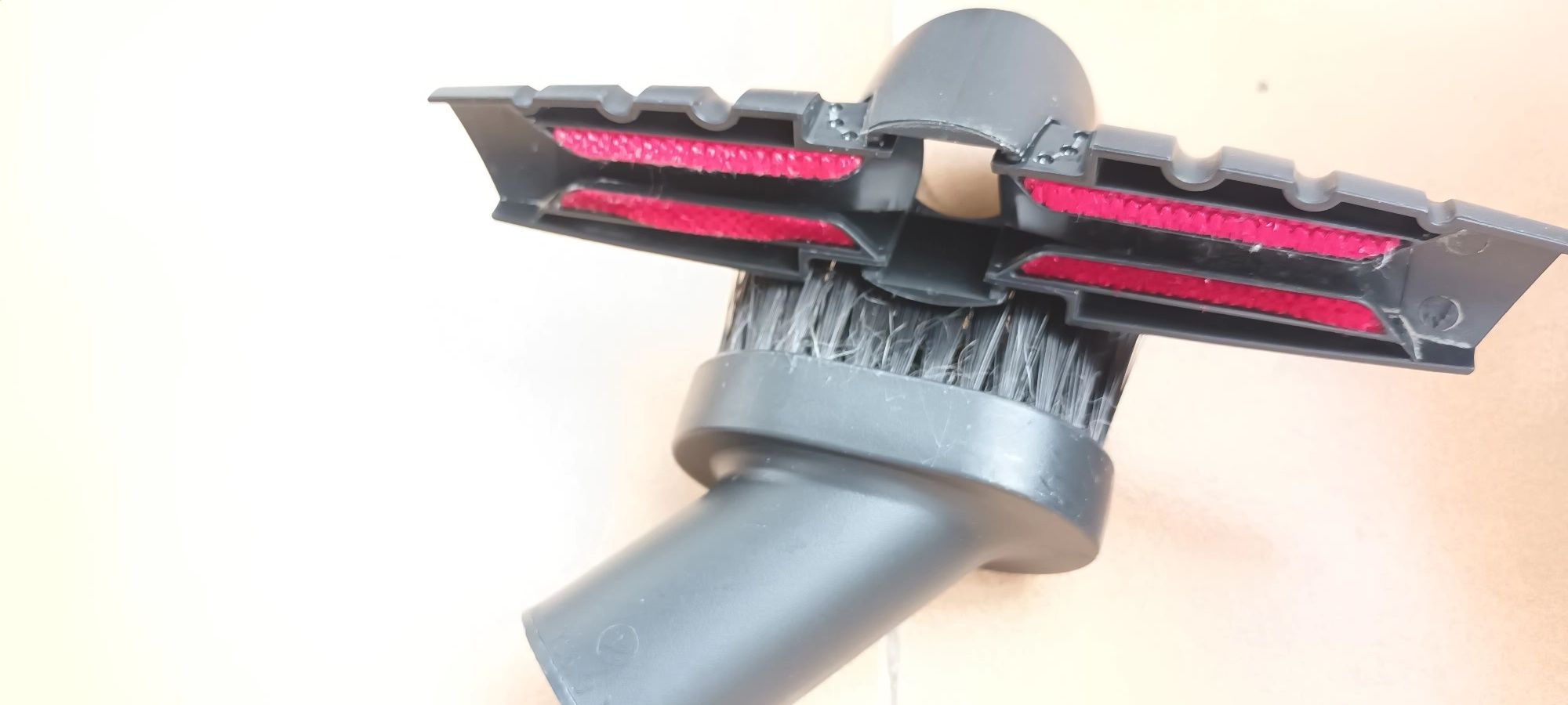 Aspirador AEG VX4-1-EB Efficiency- impecável e forte sucção