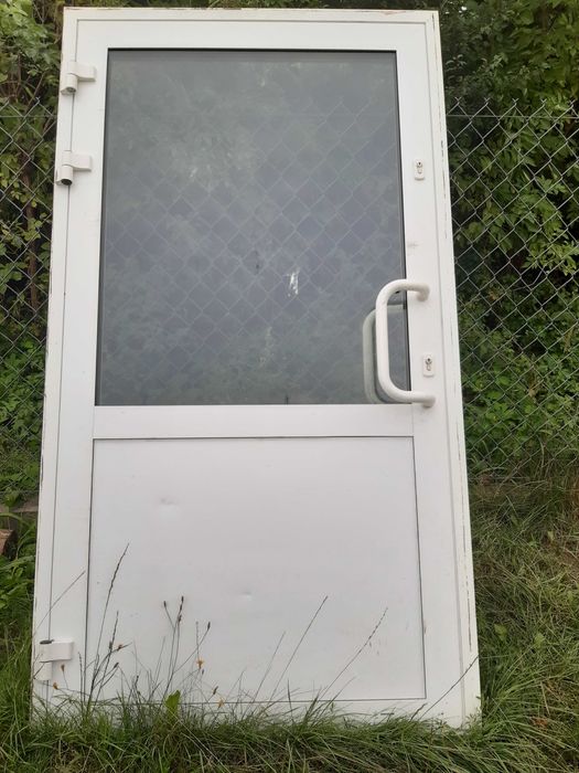 Drzwi biale aluminiowe z rozbiórki