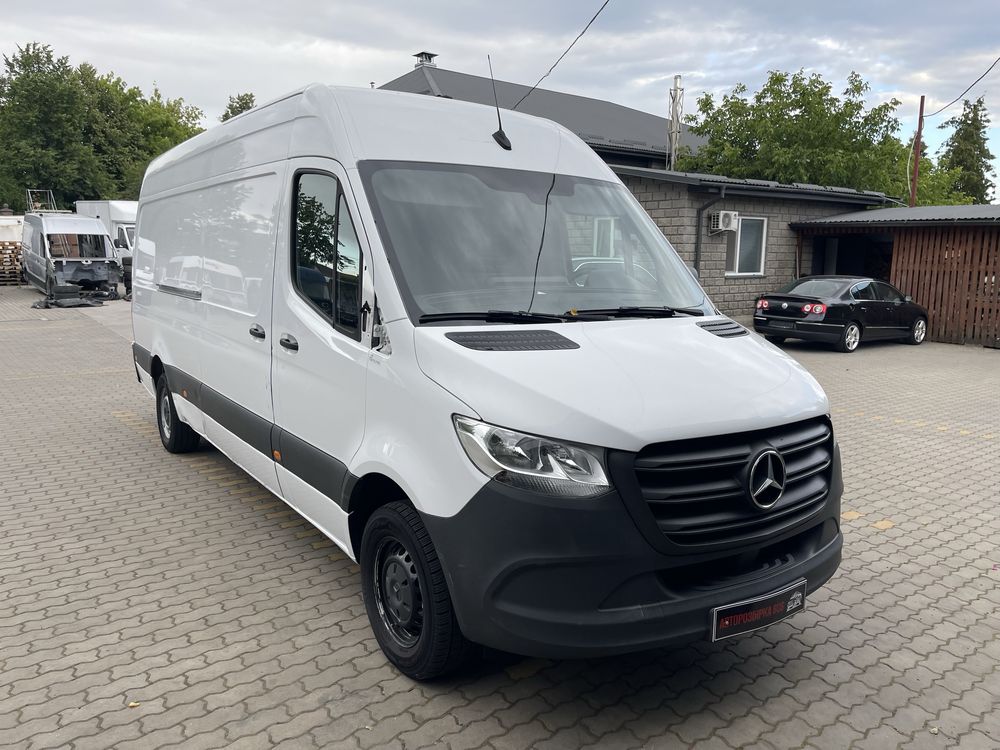 Чвертка кузов Mercedes Sprinter W907 (2022р)