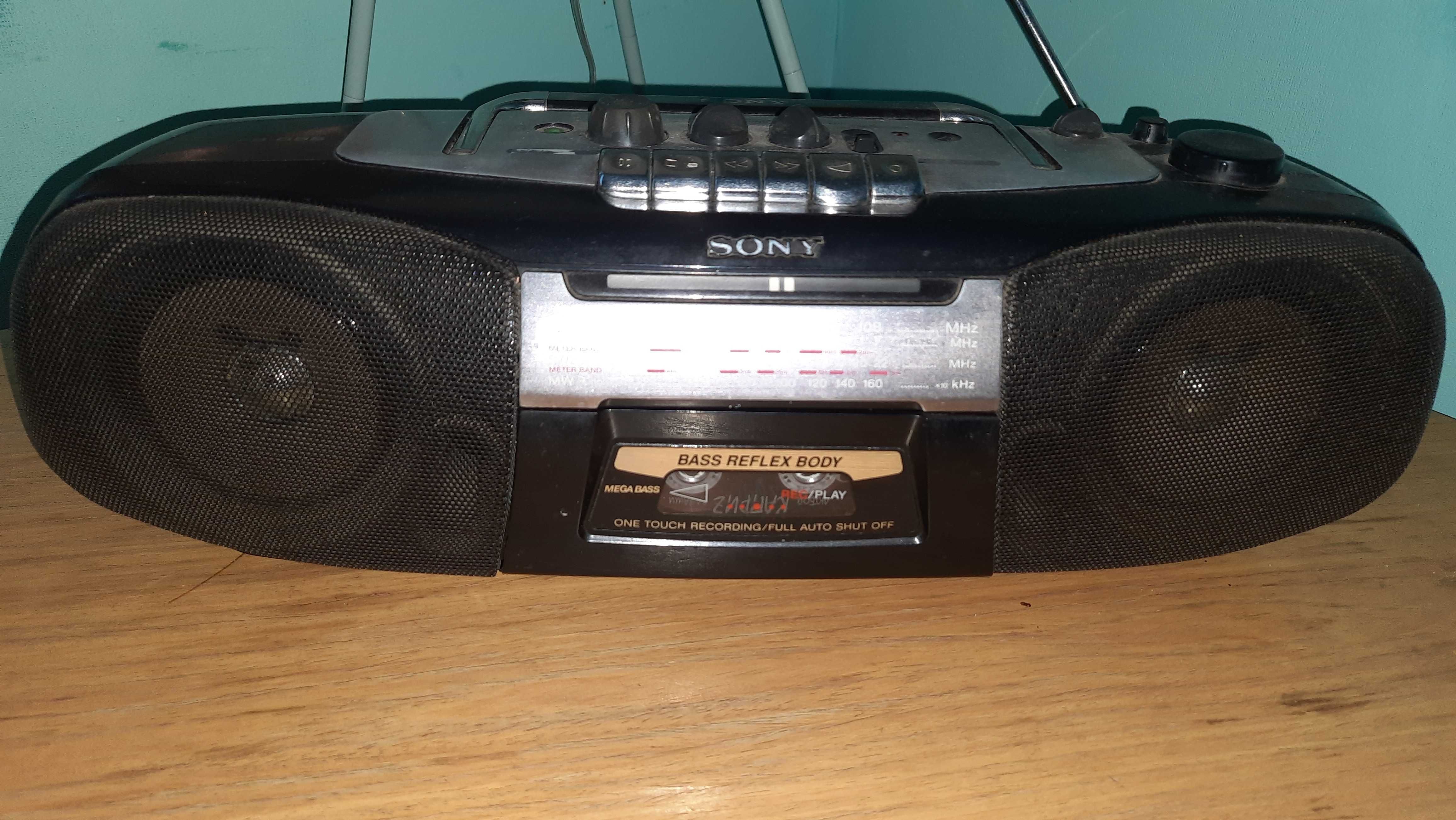 Магнітофон SONY CFS B5L
