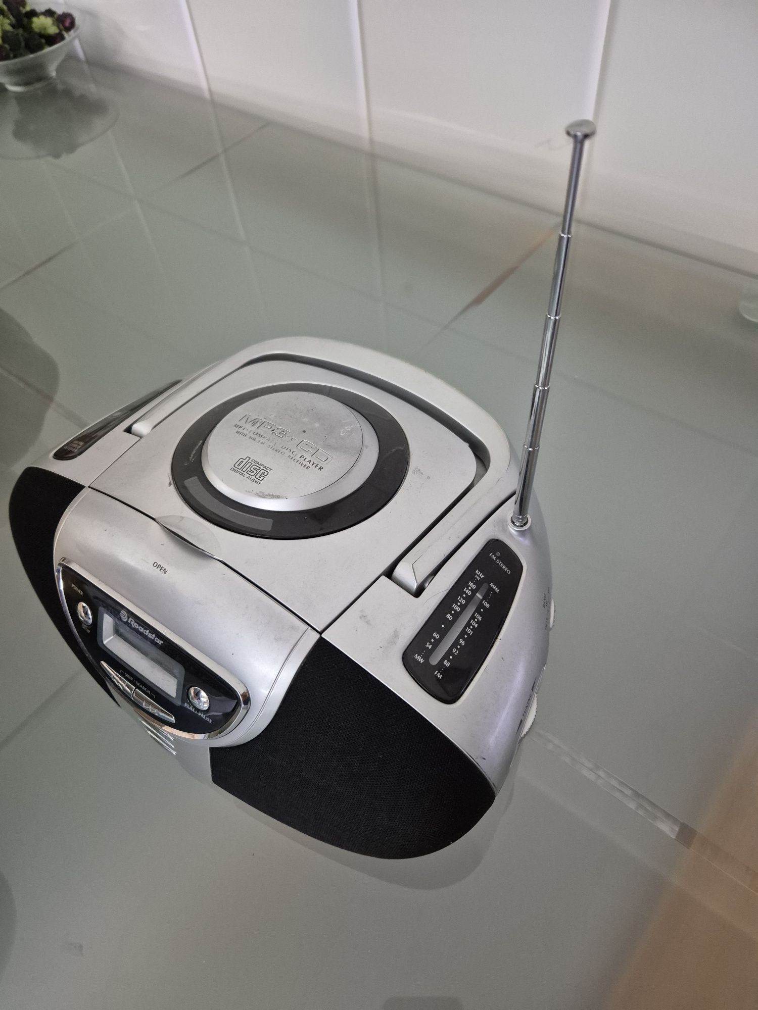 Radio e leitor de CDS