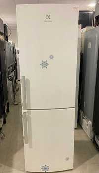 Холодильник Electrolux EN3615MOW ( 185 см) з Угорщини