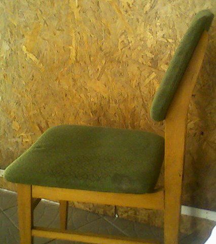 Krzesło drewniane tapicerowane,Krzesło PRL