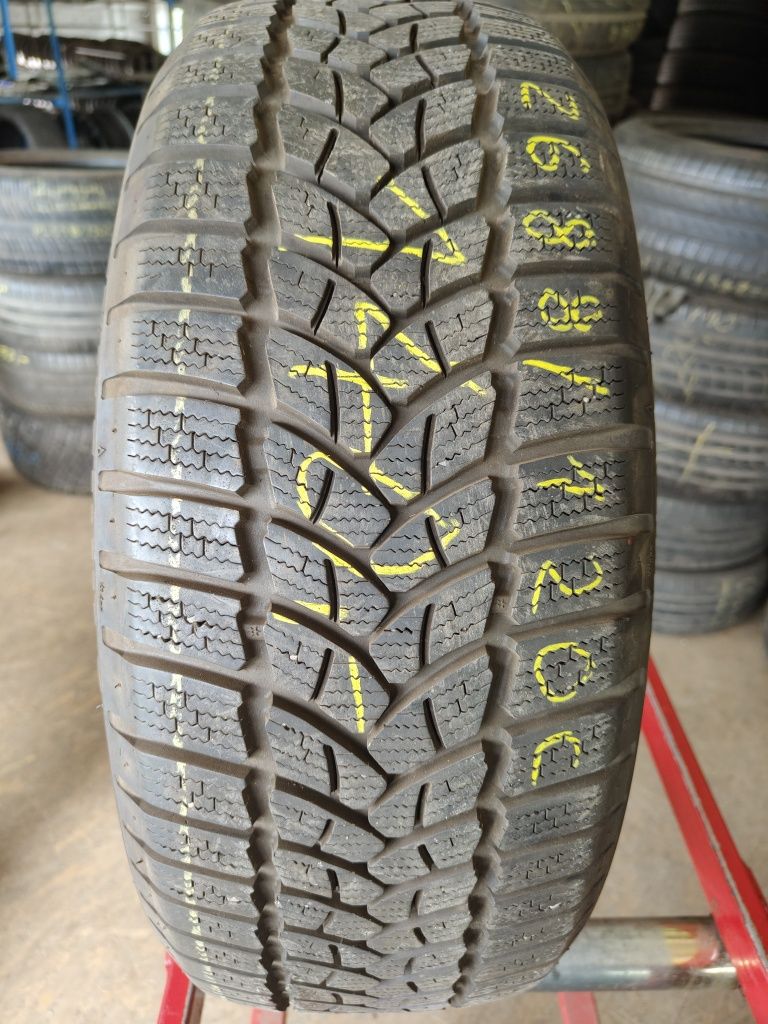 205/55R16 91T Firestone WinterHawk 3       Z688/120C
