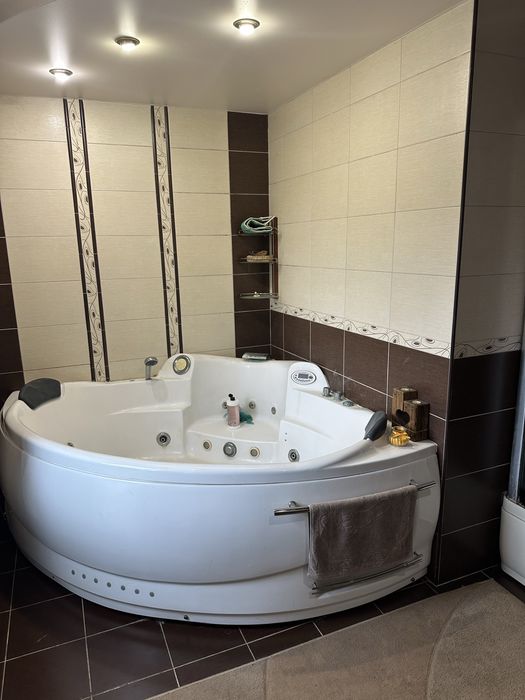 Продаж будинка в екологічному місті