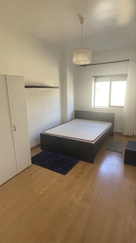 Apartamento T3, no Laranjeiro