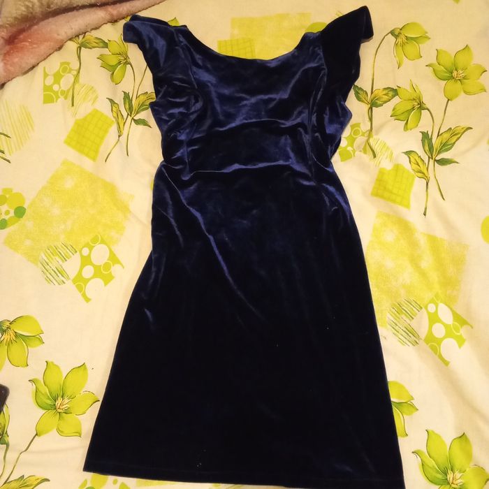 Продам сукні жіночі