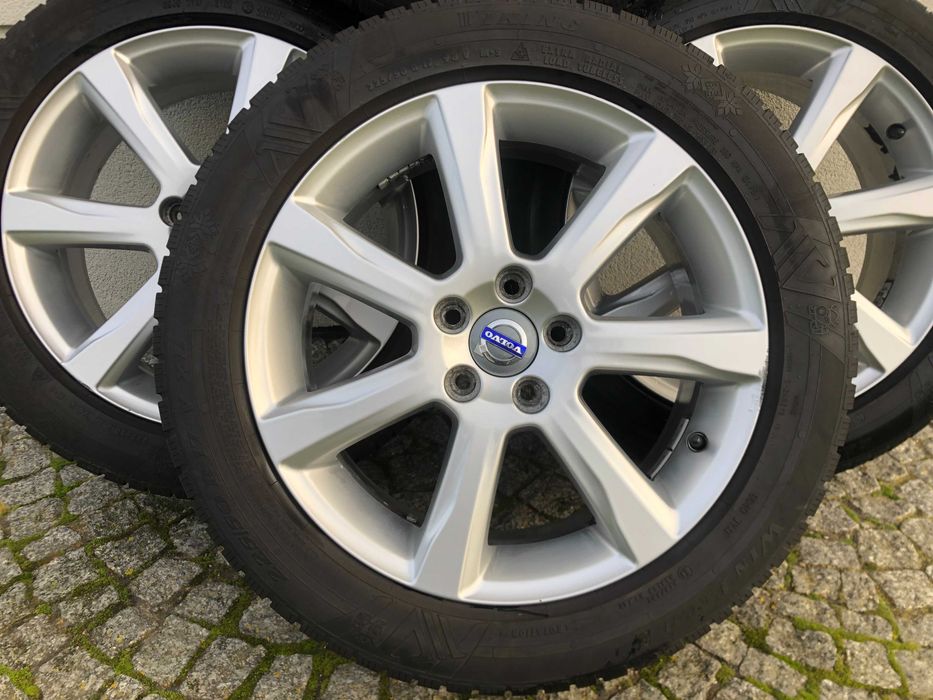 Oryginalny komplet kół do Volvo Rozmiar 225/50/17 OKAZJA