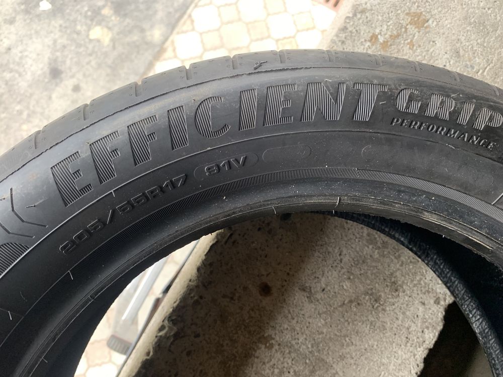 GoodYear 205/55R17 EFFICIENTGRIP  91V