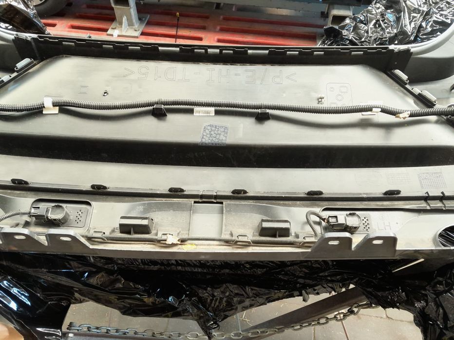 Zderzak  tylny  tyl Captur II 2 iniciale Paris  BIXUI  idealny demonta